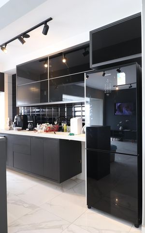 Apartamento à venda com 83m², 2 quartos e 2 vagasCozinha e Área de Serviço