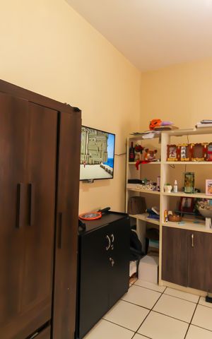 Casa à venda com 230m², 4 quartos e 3 vagas Casa à venda com 230m², 4 quartos e 3 vagasQuarto 1