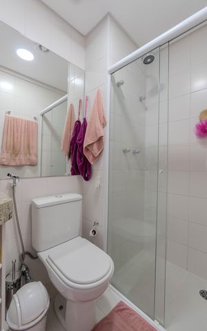 Apartamento à venda com 55m², 2 quartos e 2 vagas Apartamento à venda com 55m², 2 quartos e 2 vagasBanheiro da Suíte 1