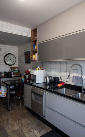 Casa à venda com 290m², 3 quartos e 2 vagas Casa à venda com 290m², 3 quartos e 2 vagasCozinha