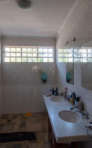 Casa à venda com 290m², 3 quartos e 2 vagas Casa à venda com 290m², 3 quartos e 2 vagasBanheiro do Quarto 2