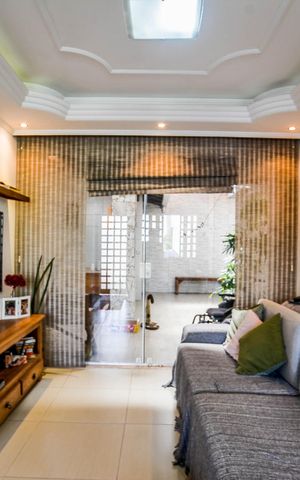 Casa de condomínio à venda com 126m², 3 quartos e 2 vagas Casa de condomínio à venda com 126m², 3 quartos e 2 vagasSala