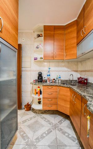 Casa de condomínio à venda com 126m², 3 quartos e 2 vagas Casa de condomínio à venda com 126m², 3 quartos e 2 vagasCozinha 1