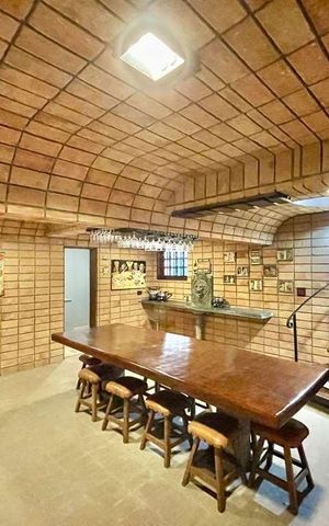 Casa para alugar com 923m², 5 quartos e 10 vagas