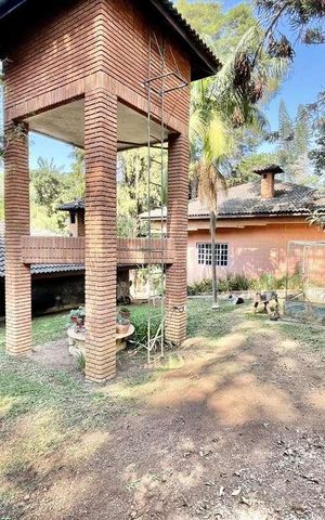 Casa para alugar com 923m², 5 quartos e 10 vagas