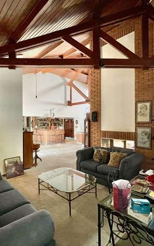 Casa para alugar com 923m², 5 quartos e 10 vagas
