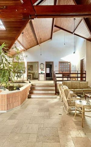 Casa para alugar com 923m², 5 quartos e 10 vagas