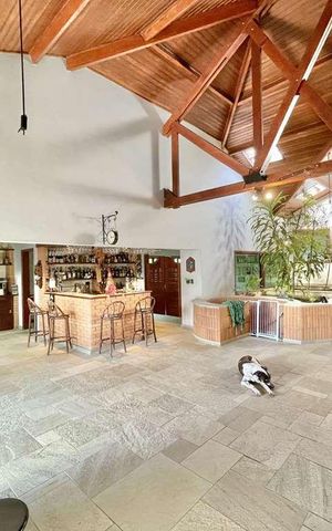 Casa para alugar com 923m², 5 quartos e 10 vagas