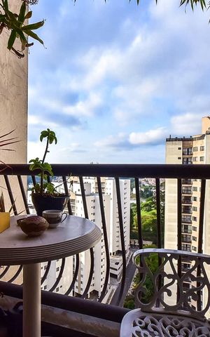 Apartamento à venda com 145m², 1 quarto e 2 vagasVaranda