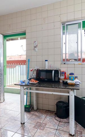 Casa à venda com 110m², 3 quartos e sem vaga Casa à venda com 110m², 3 quartos e sem vagaCasa 2 - Cozinha