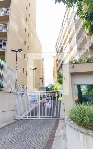 Apartamento à venda com 37m², 1 quarto e sem vaga Apartamento à venda com 37m², 1 quarto e sem vagaFachada e portaria
