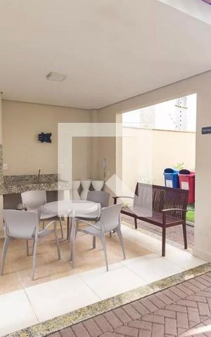Apartamento à venda com 37m², 1 quarto e sem vaga Apartamento à venda com 37m², 1 quarto e sem vagaÁrea comum - Churrasqueira