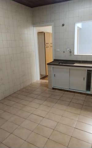 Casa à venda com 100m², 3 quartos e 2 vagas