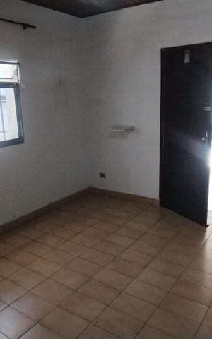 Casa à venda com 100m², 3 quartos e 2 vagas