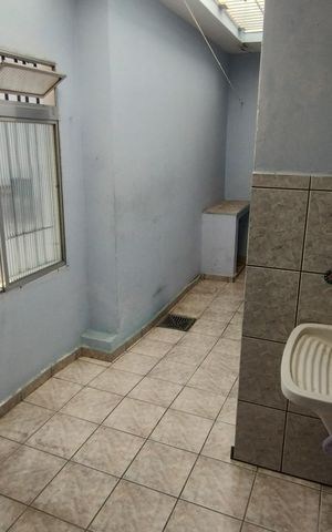 Casa à venda com 100m², 3 quartos e 2 vagas
