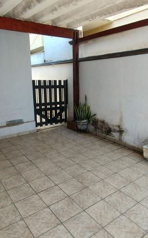 Casa à venda com 100m², 3 quartos e 2 vagas