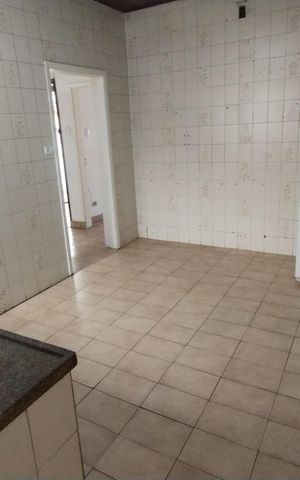Casa à venda com 100m², 3 quartos e 2 vagas