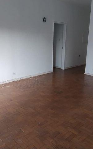 Apartamento para alugar com 180m², 4 quartos e sem vaga