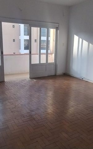 Apartamento para alugar com 180m², 4 quartos e sem vaga