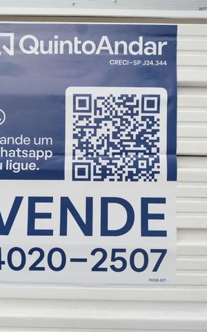 Casa à venda com 110m², 3 quartos e 2 vagasFachada