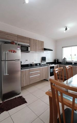 Casa à venda com 110m², 3 quartos e 2 vagasCozinha