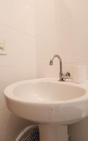 Casa à venda com 110m², 3 quartos e 2 vagasBanheiro