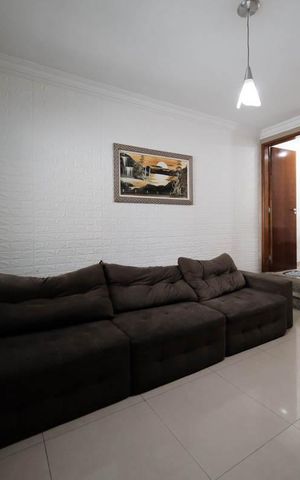 Casa à venda com 110m², 3 quartos e 2 vagasSala