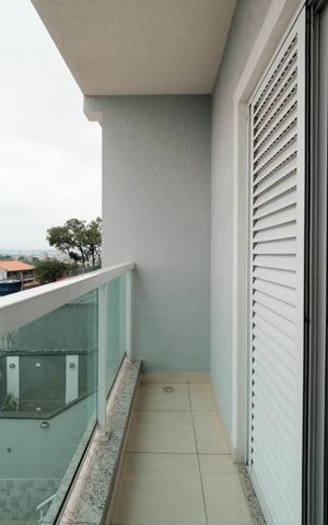 Casa à venda com 110m², 3 quartos e 2 vagasSuíte