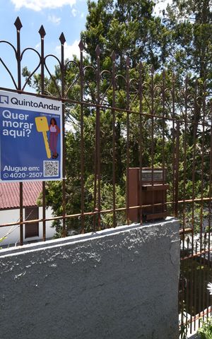 Casa à venda com 100m², 2 quartos e sem vagaPlaquinha