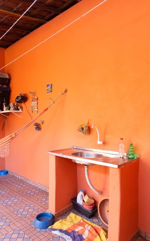 Casa à venda com 250m², 4 quartos e 2 vagas Casa à venda com 250m², 4 quartos e 2 vagasÁrea comum - Churrasqueira