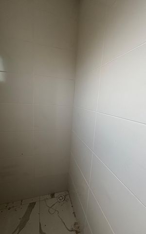 Apartamento para alugar com 78m², 2 quartos e 1 vaga Apartamento para alugar com 78m², 2 quartos e 1 vagaBanheiro da Suíte