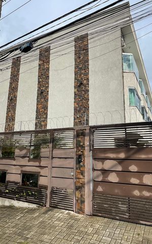 Casa de condomínio à venda com 90m², 2 quartos e 1 vaga Casa de condomínio à venda com 90m², 2 quartos e 1 vagaFachada