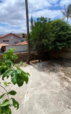 Casa à venda com 152m², 4 quartos e 4 vagas Casa à venda com 152m², 4 quartos e 4 vagasÁrea externa