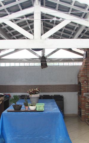 Casa à venda com 130m², 3 quartos e 2 vagasÁrea de Serviço e Churrasqueira 