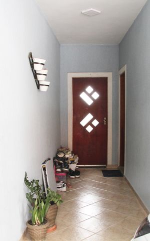 Casa à venda com 130m², 3 quartos e 2 vagasGaragem 