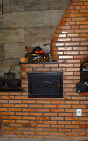 Casa à venda com 200m², 5 quartos e 5 vagasChurrasqueira