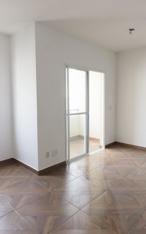 Apartamento para alugar com 65m², 2 quartos e 1 vagaSala