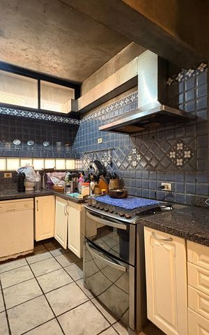 Apartamento à venda com 350m², 4 quartos e 3 vagas Apartamento à venda com 350m², 4 quartos e 3 vagasCozinha