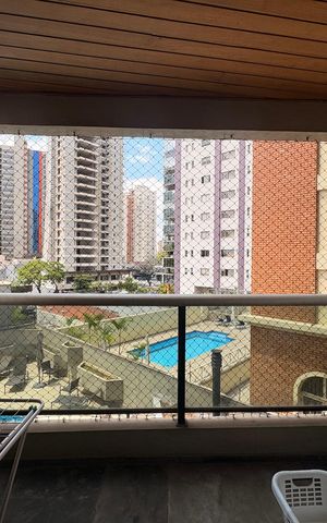 Apartamento à venda com 350m², 4 quartos e 3 vagas Apartamento à venda com 350m², 4 quartos e 3 vagasSacada da suíte 4