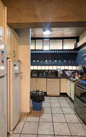 Apartamento à venda com 350m², 4 quartos e 3 vagas Apartamento à venda com 350m², 4 quartos e 3 vagasCozinha