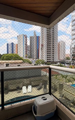 Apartamento à venda com 350m², 4 quartos e 3 vagas Apartamento à venda com 350m², 4 quartos e 3 vagasSacada da suíte 2