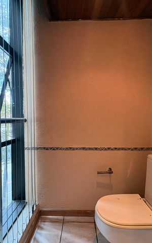 Apartamento à venda com 350m², 4 quartos e 3 vagas Apartamento à venda com 350m², 4 quartos e 3 vagasLavabo