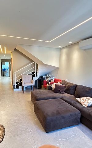 Casa à venda com 180m², 4 quartos e 4 vagas
