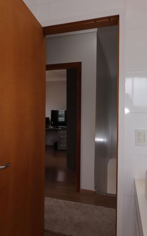 Casa à venda com 163m², 3 quartos e 2 vagasBanheiro Social