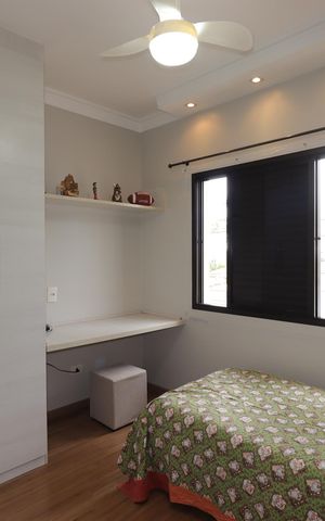 Casa à venda com 163m², 3 quartos e 2 vagasQuarto 1