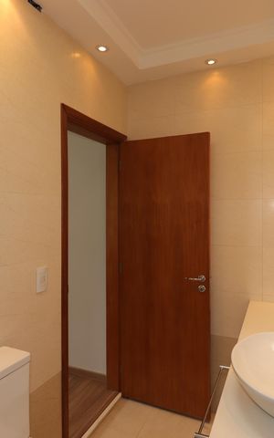 Casa à venda com 163m², 3 quartos e 2 vagasBanheiro da Suíte