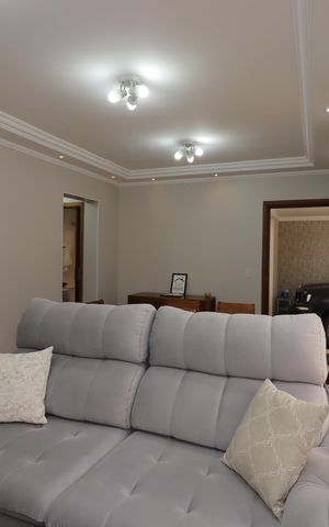 Casa à venda com 163m², 3 quartos e 2 vagasSala