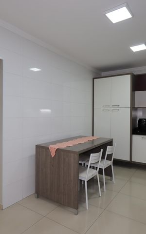 Casa à venda com 163m², 3 quartos e 2 vagasCozinha