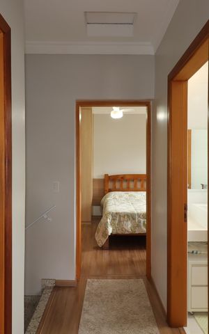 Casa à venda com 163m², 3 quartos e 2 vagasCorredor
