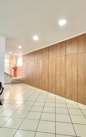 Apartamento à venda com 65m², 2 quartos e 1 vaga Apartamento à venda com 65m², 2 quartos e 1 vagaHall social